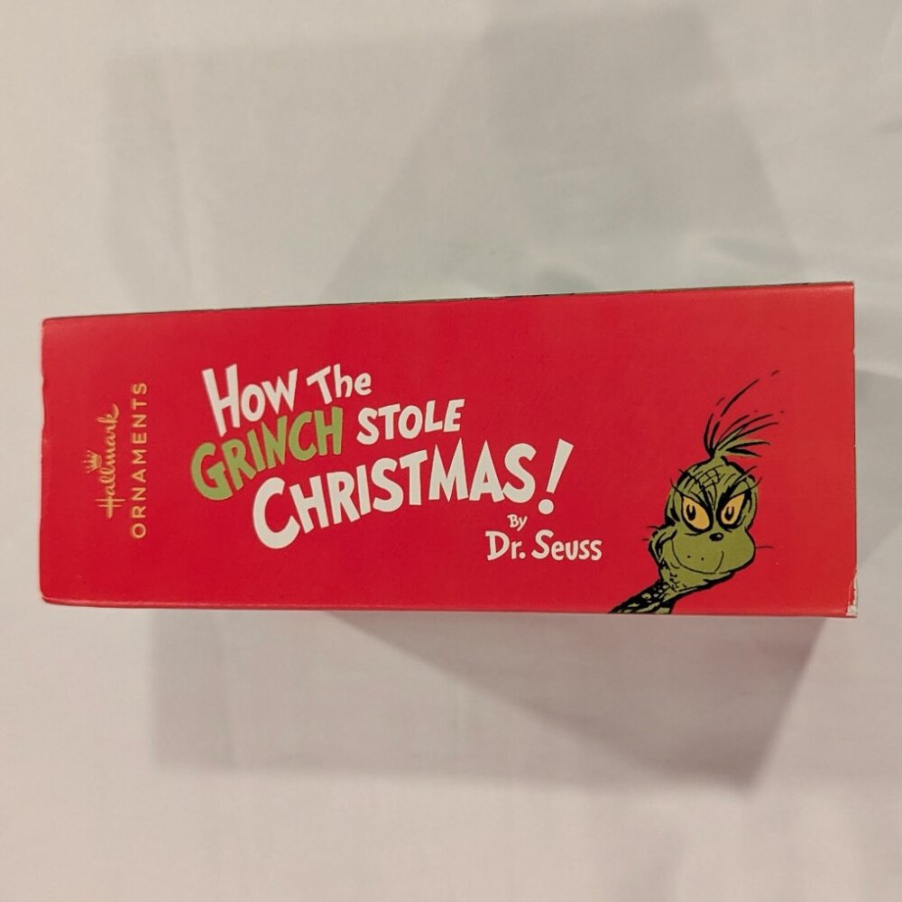 NWT Hallmark The Grinch Ornament - Picture 8 of 12